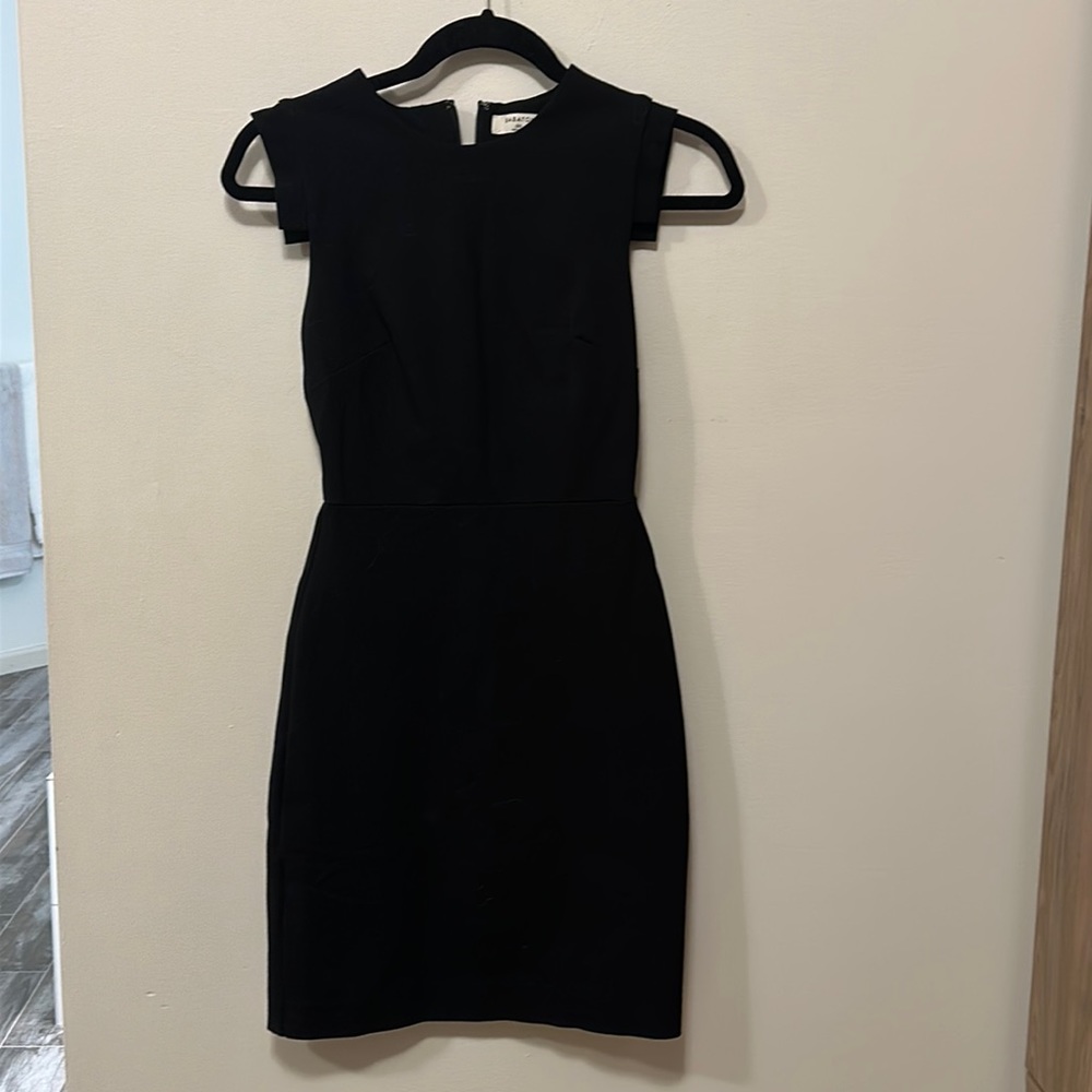 Aritzia dress black 00